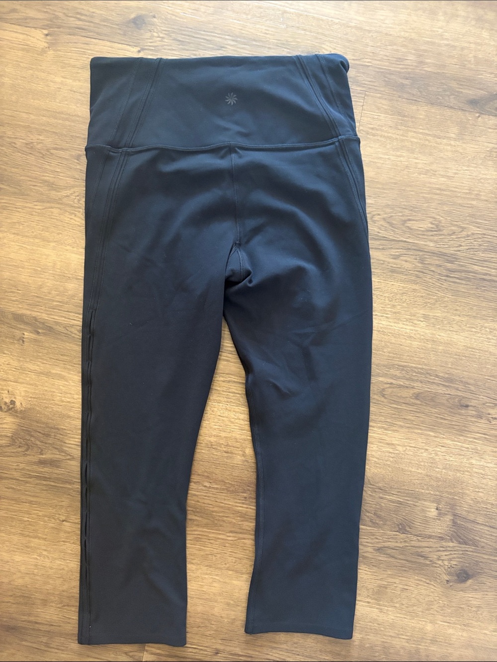 Athleta Women’s High-Waist Black Active capri Leggings